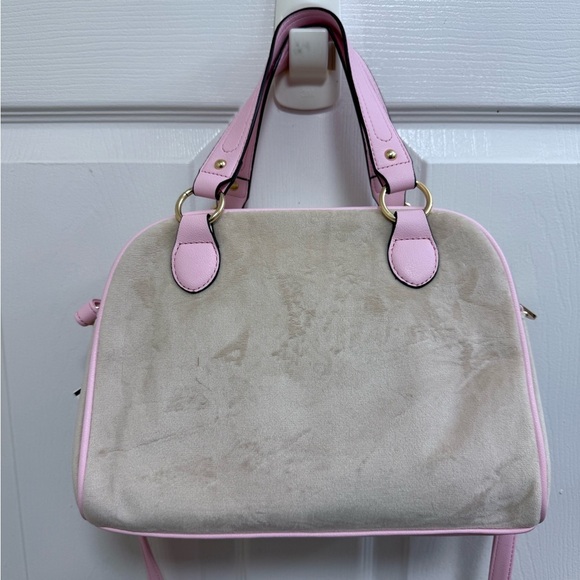 NWT Juicy Couture Juicy Kingdom Bowler in Sandstone and Pink - Picture 2 of 5
